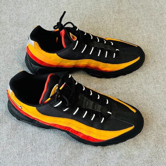 *RARE* Nike Air Max 95 'Black Kumquat' size 14M - Picture 1 of 6